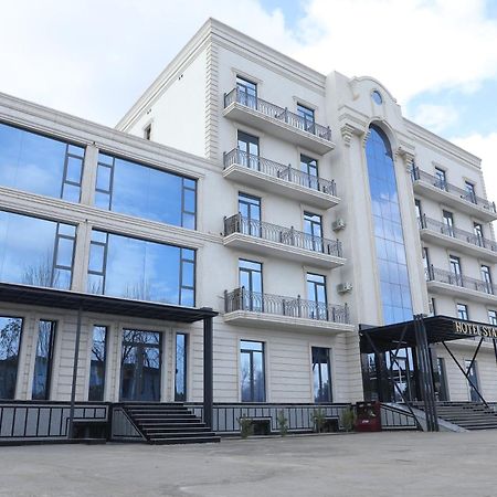 Status Hotel Karsi Kültér fotó